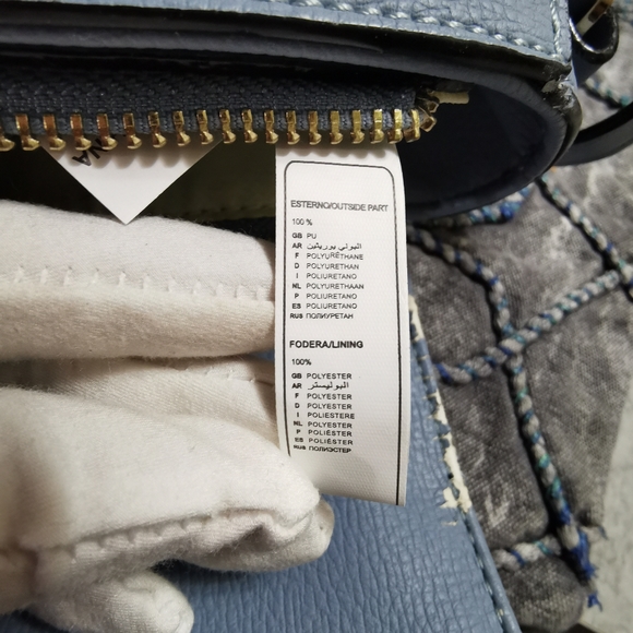 (Sold)Authentic Mario Valentino Crossbody Bag - Picture 9 of 16